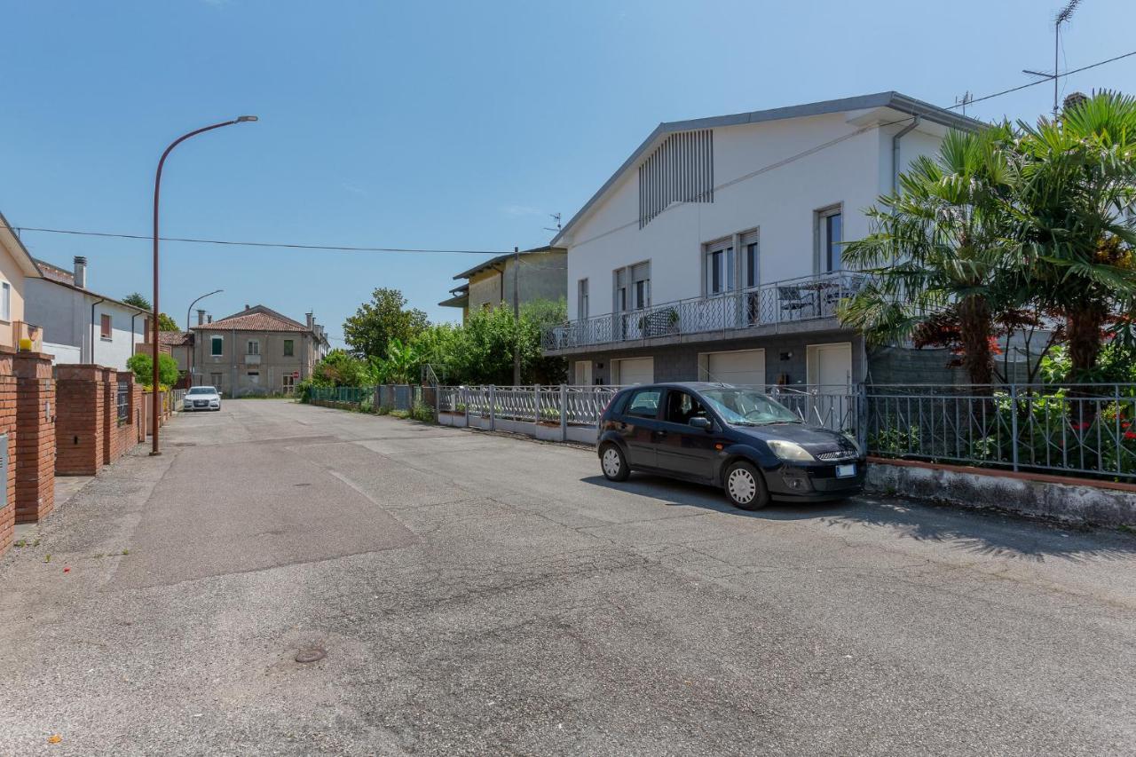 Ca Fernanda Apartment Fiesso Umbertiano Luaran gambar